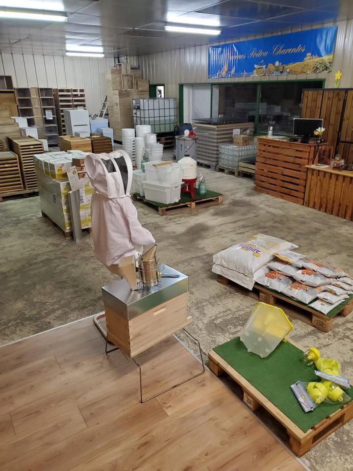 magasin le rucher de la brédoire vente de matériel apicole